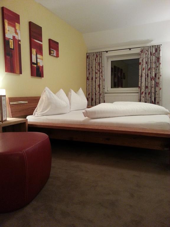 Hotel Goldener Loewe Kufstein Room photo